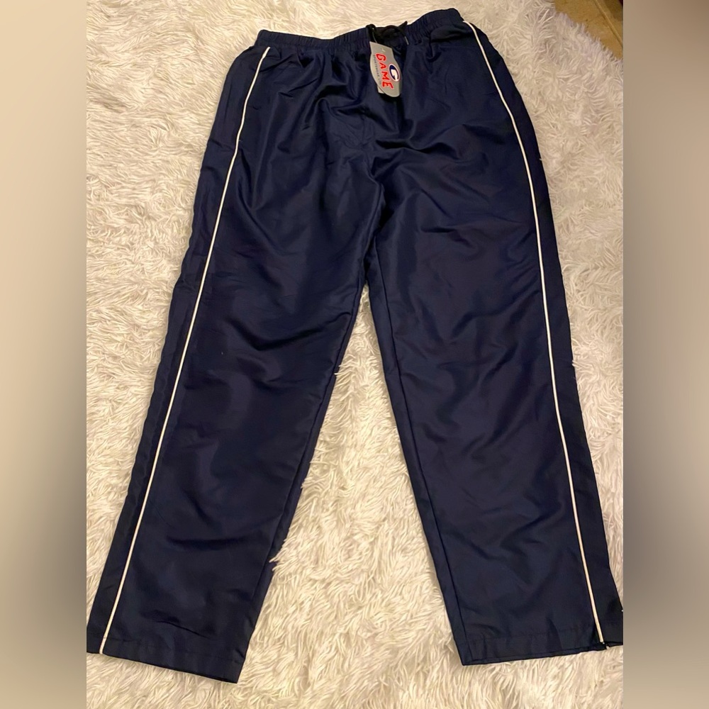 Mens New pants water resistant Sz. L